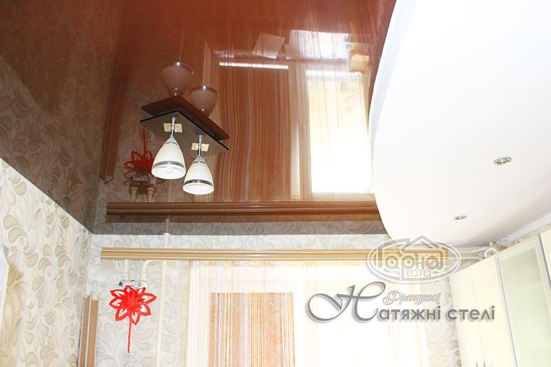 двухуровневые натяжные потолки на кухне