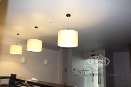 матова стеля в клубі