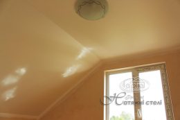 ломаные натяжные потолки