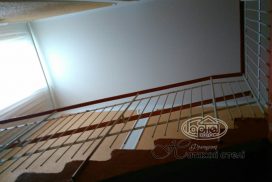 матова стеля в коридорі дит садку