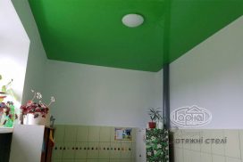 глянцева стеля в колір дит. садок